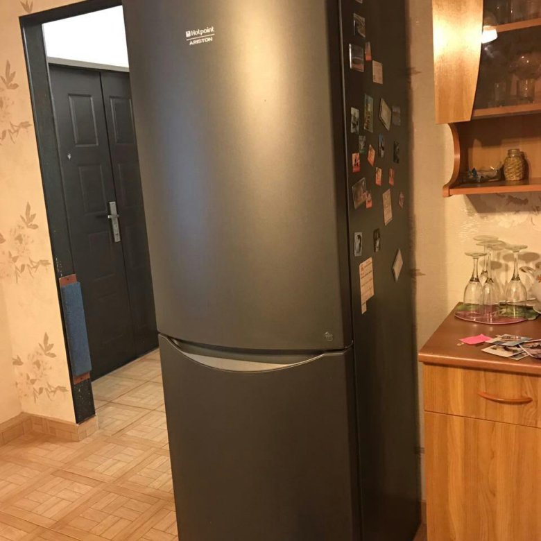 Ariston холодильник сервисный. Холодильник Хотпоинт Аристон 82021. Холодильник Хотпоинт Аристон серый. Холодильник Хотпоинт Аристон бронзовый. Холодильник Hotpoint Ariston 92021 BX 03.